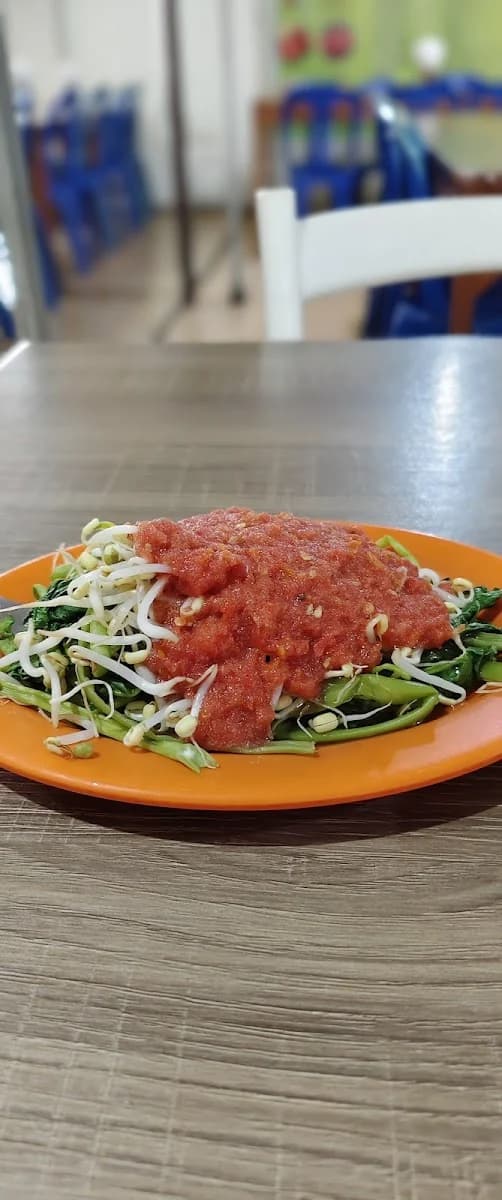 Plecing kangkung dan tauge
